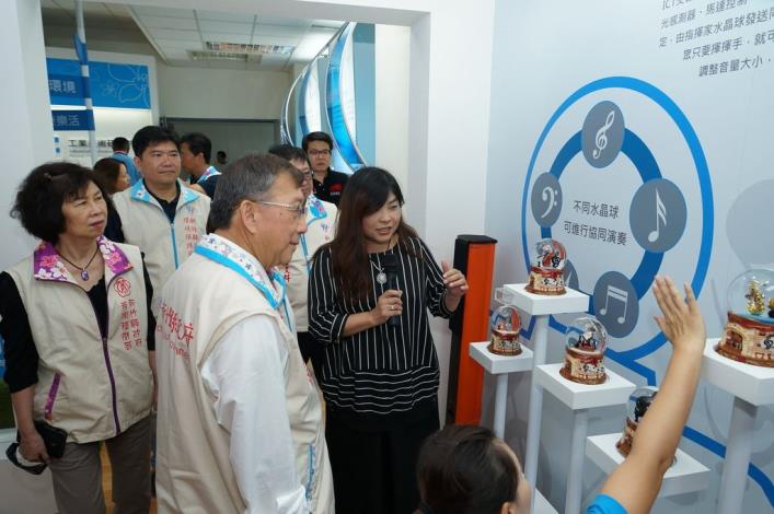 2015台灣國際客家文化嘉年華搶先看-互動水晶球、可撓式超薄揚聲器、木質素環氧樹脂技術、Qwater淨水裝置